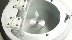 Центрифуга для нанесения фоторезиста ASC 100.  Особенности