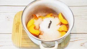 Варенье из нектаринов и слив с ванилью