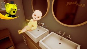 РЕБЕНОК в ЖЕЛТОМ ЗАКИДАЛ МЕНЯ ИГРУШКАМИ ? Baby in Yellow Обновление