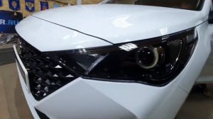 Hyundai Solaris. Машина новая, проблемы старые: лечим плохой свет путём правильной установки линз.