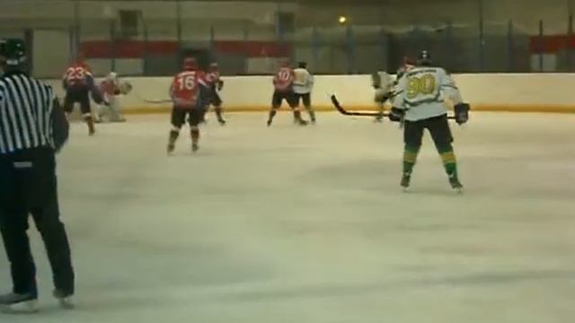 «Ангел Сибири» крупно уступает «Кедру» смотреть онлайн