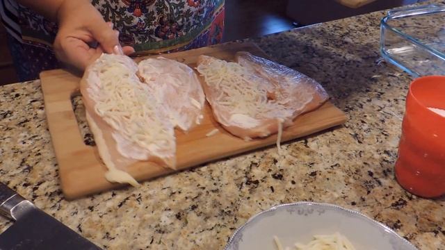 КУРИНАЯ ГРУДКА фаршированная, нежная и сочная. Праздничная. смотреть онлайн