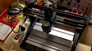 CNC3018Pro - первый тестовый запуск по NC файлу (без фрезы)