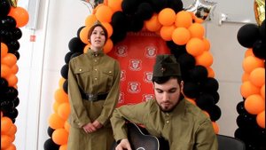 А закаты алые