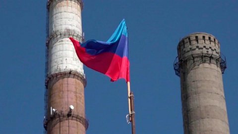 В освобожденном городе Счастье запустили энергоблок Луганской ТЭС