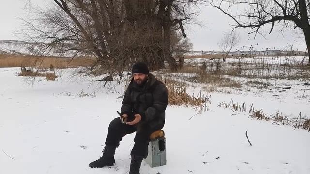 ПРОВАЛЬНАЯ зимняя рыбалка, и подлые рыбаки на льду
