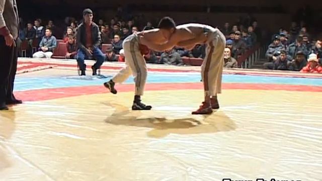 Спорт. Курош. Чемпионат Кыргызстана-2015. 55 кг (1\4). Эрнист Сарбаков-Малик Жээнбеков. смотреть онлайн