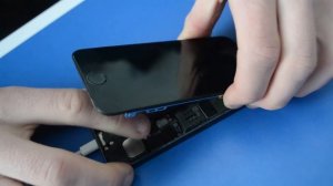 Как включить Iphone 5, 5s, 5с, если он заряжается но не включается (один из способов)