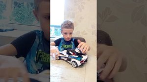 С вами YarikBoy, в этом видео покажу как трансформировать ТОБОТА Сержант Джастис!