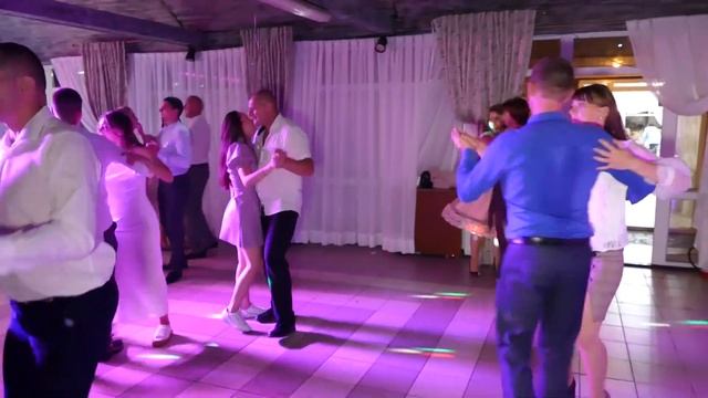 ВЕСІЛЬНИЙ ДВІЖНЯЧОК➤VOL 6➤ВЕСІЛЬНІ ПОЛЬКИ І ВАЛЬСИ➤УКРАЇНСЬКІ ХІТИ➤@narodni_pisni смотреть онлайн