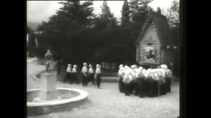 Пионерская песня.  Артек 50е годы.mp4