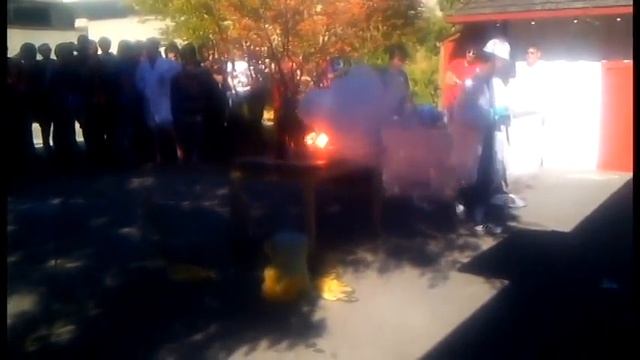 UBC Engineering 'Fun With Science' Potassium Nitrate and Magnesium смотреть онлайн