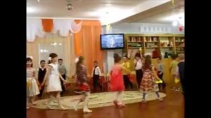 Вход на осенний праздник.mp4
