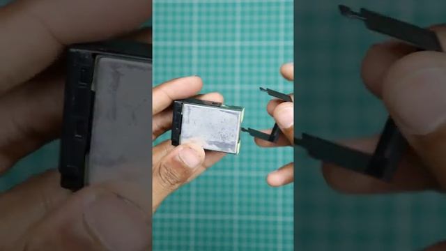 What's inside a camera battery? ?