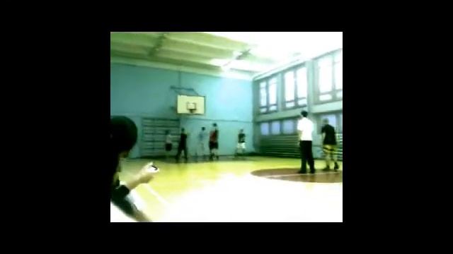 Баскетбол МБОУ "СОШ №107" Барнаул 11а 2012-2013 смотреть онлайн