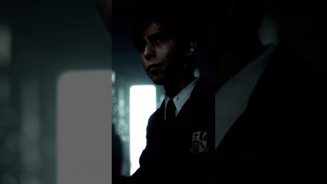 поздновато #пятыйхаргривз #академияамбрелла #theumbrellaacademy #fivehargreeves