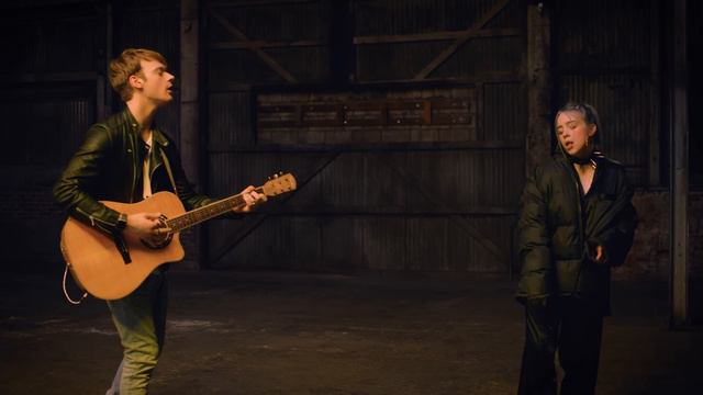 Billie Eilish -COPYCAT (Acoustic)  Mahogany Session смотреть онлайн