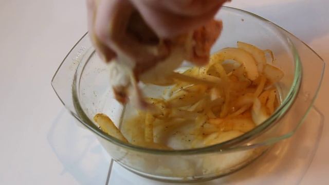 Жареные куриные ножки в мультиварке Редмонд, как пожарить окорочка, приготовить курицу