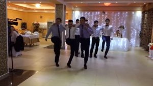 Танец друзей жениха!!!