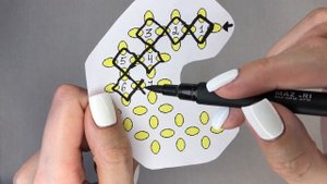 Как сделать Месяц из бисера крестиком.