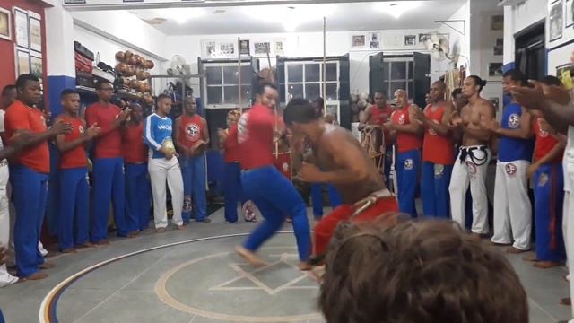 Associação de capoeira mestre Bimba! O templo da capoeira. смотреть онлайн