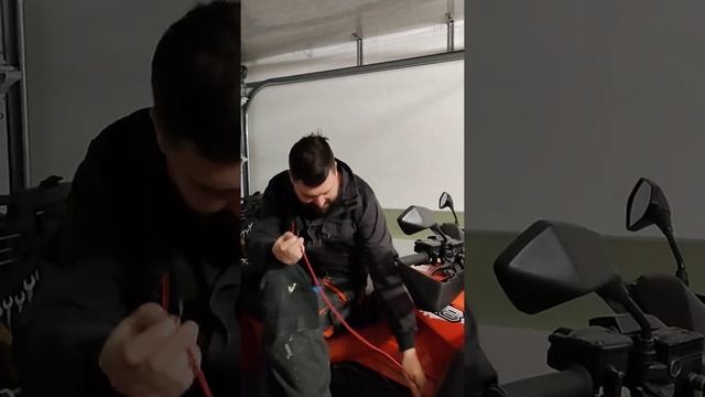 Управление автоматическими воротами пультом и с клавиши выключателя. смотреть онлайн