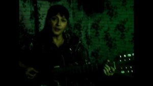 "Оправдаешь-ли ты..."  Романс под гитару поёт Татьяна Белоиванова