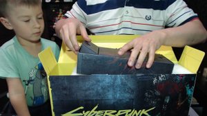 Распаковка Xbox One X Cyberpunk 2077 Limited Edition