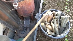 Как работает печка на отработанном масле и на дровах,по просьбе наших зрителей -)