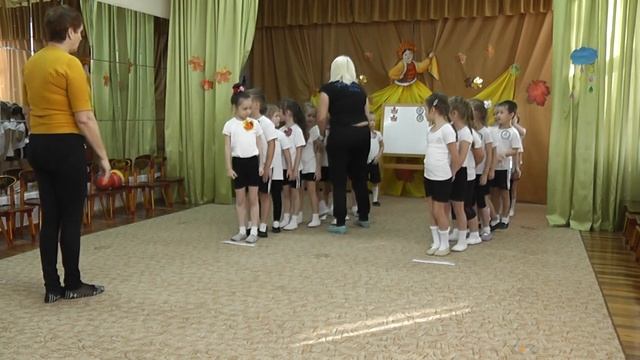 Физкультурное  развлечение  в старшей группе  «Осенние старты»