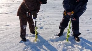 Китайский шуруповерт Nanwei против Dewalt. Сравниваем скорость бурения.