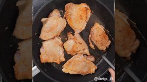 Куриные бедра, тушеные в сливочном соусе | Курица в сливках