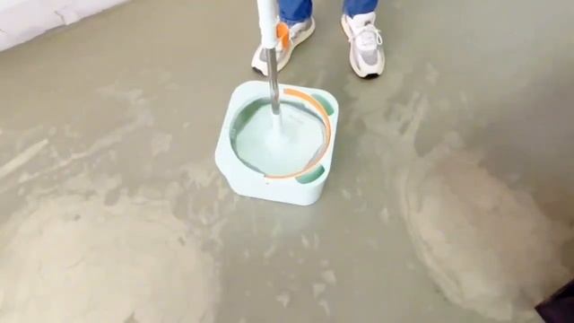 Spin Mop and Bucket Floor Cleaning System with Award Winning Patented Internal Water Filtration смотреть онлайн