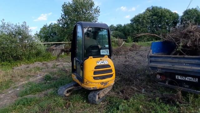 JCB 8018. Грабли и Корни смотреть онлайн