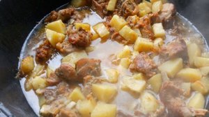 Шурпа из кролика в казане