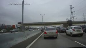 Русский способ избежать пробок на дороге