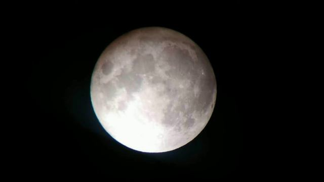 I miei scatti alla Luna 🌕 Skywatcher 102/1000 EQ3 🔭 смотреть онлайн