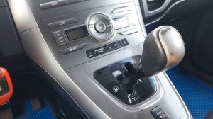 Стоит ли ставить на ручник и оставлять на скорости КПП робот