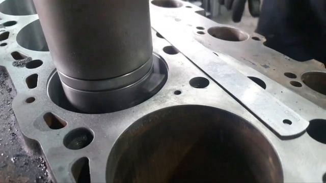 Motor Mercedes-Benz Misto OM352 transformado em OM366 Na Nicosa Ponta смотреть онлайн