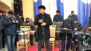 Otabek Muhammadzohid va Ahadjon Uzoqov. Ustoz shogirt Quvada to'yda.
