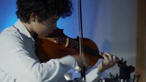 Comparing 2 violins, Amati versus Guadanini :: Sound and Light tests before the Youtube Live Concer