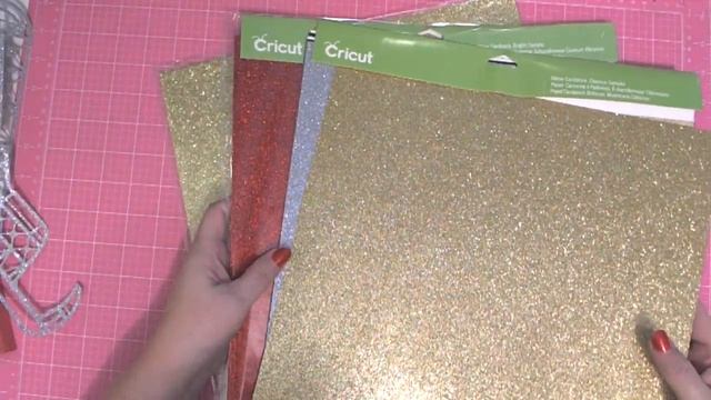 Cricut Cardstock and Glitter Paper Review and Tips смотреть онлайн