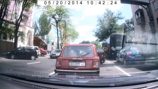 Донецкое ополчение рассказывают проплаченной массовке Рен.Ахметова.20 05 2014 смотреть онлайн