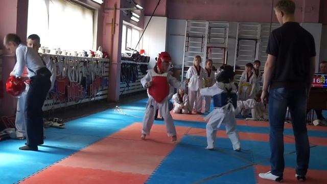 Девочки в тхэквондо. смотреть онлайн