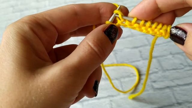 ПЛАТОЧНАЯ ВЯЗКА СПИЦАМИ ДЛЯ НАЧИНАЮЩИХ ПОВОРОТНЫМИ РЯДАМИ смотреть онлайн