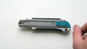 Обзор: Wolfcraft 4081000 - профессиональный нож с сегментированными лезвиями 25 мм