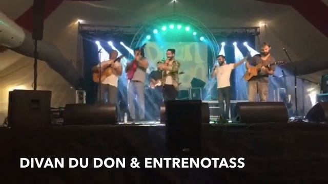 ENTRENOTASS Y DIVAN DU DON - MACETAS DE COLORES смотреть онлайн