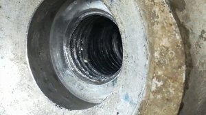 MINI Cooper сломался болт крепления амортизатора в кулаке высверливаем с восстановлен