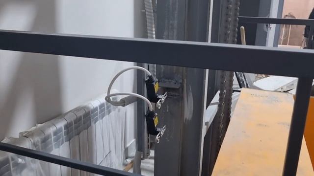 Грузовой мачтовый подъёмник смотреть онлайн