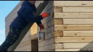 Обработка стен сруба из бруса антисептиком